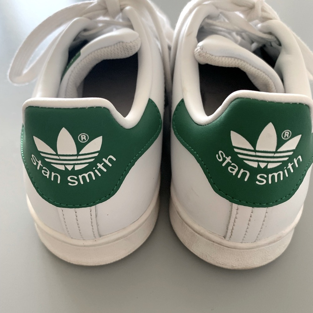 Adidas Stan Smith Shoes. Size 7